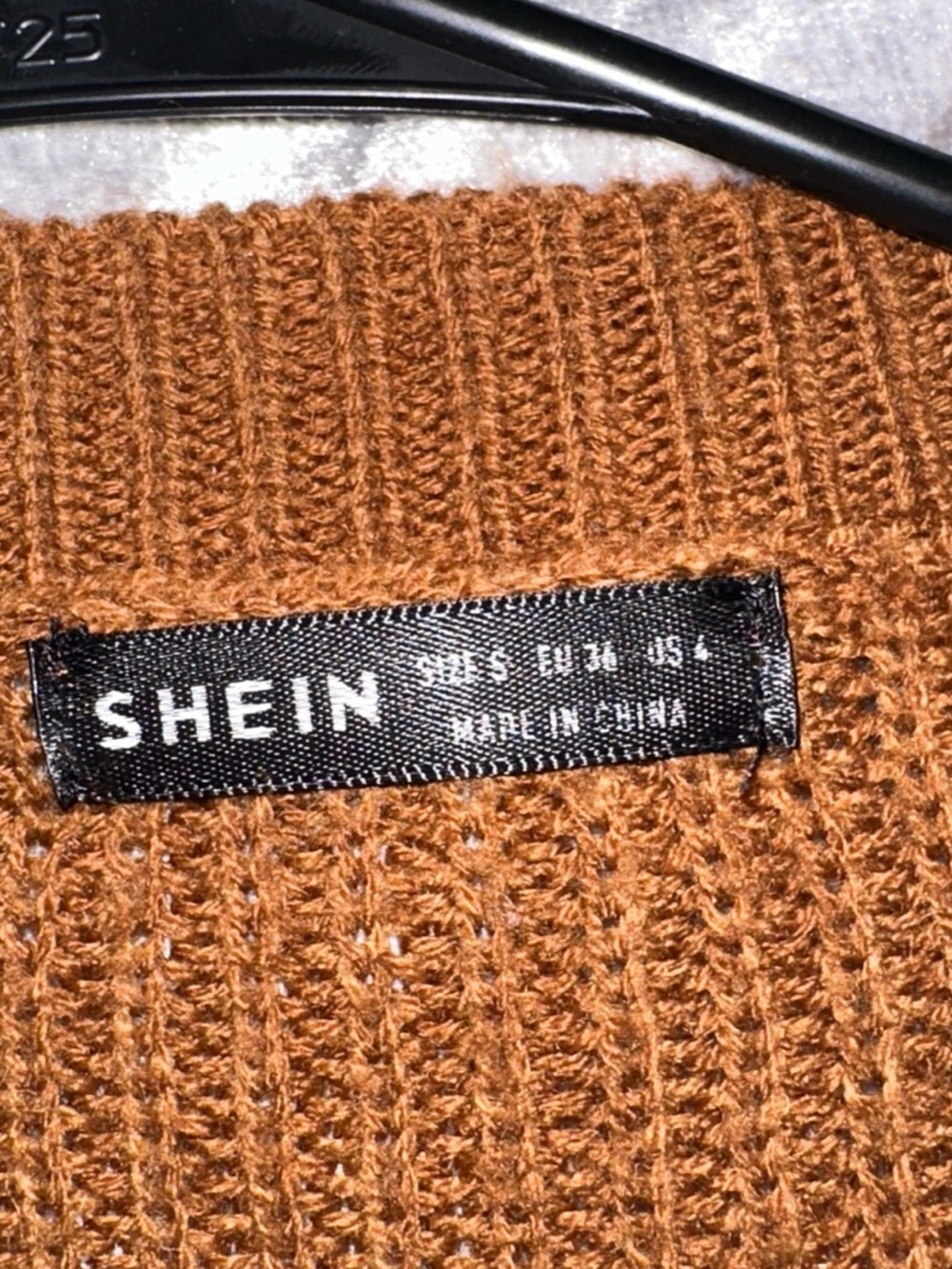 Drop Shoulder Fall Colorblock Sweater - Picture 4 of 5